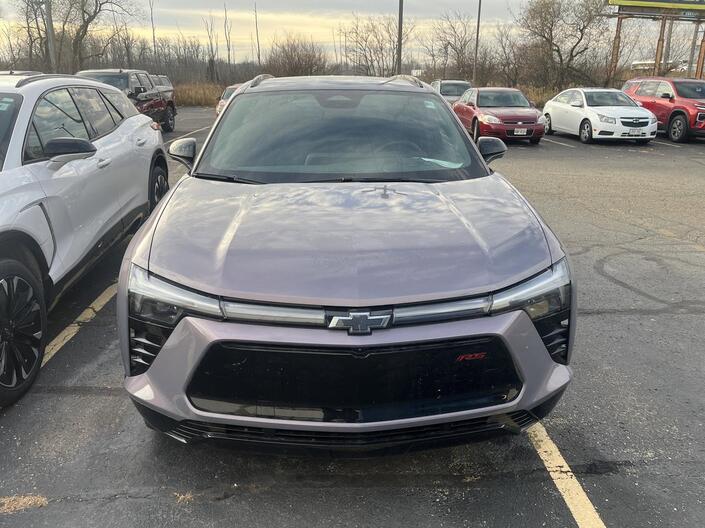 2025 Chevrolet Blazer EV RS eAWD w/Dual-LevelChargeCord 21s AdptvCrz HtdCldMemLthr HD-SrrndVsn Milwaukee WI